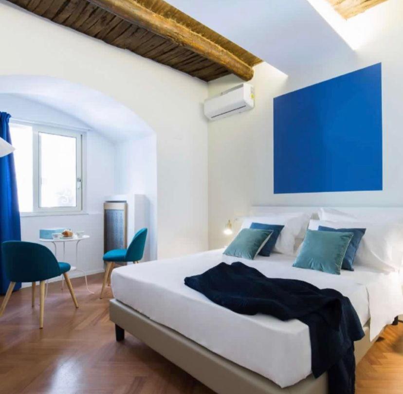 Bed and Breakfast Euphoria al Duomo Nápoles Exterior foto